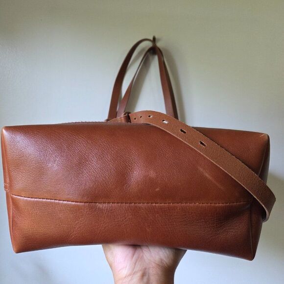 LIKE NEW MADEWELL ABC GOLD STAMPED GENUINE LEATHER SLING TOTE MED-LARGE - Picture 9 of 16